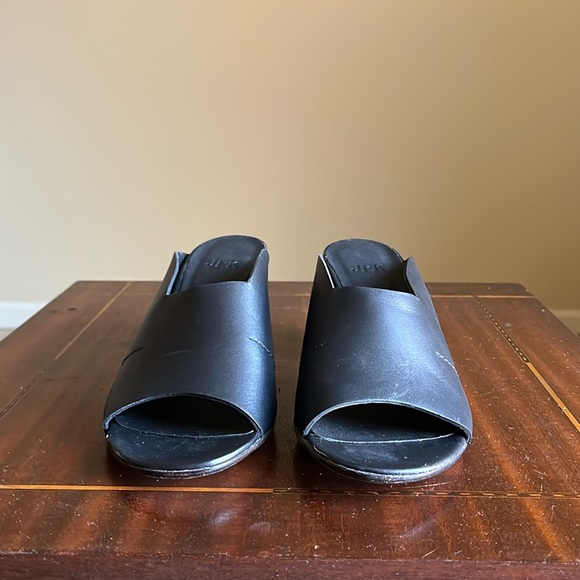 New in Box - JFK - Black leather slide - Size EU 39 / US 9 - Picture 3 of 5